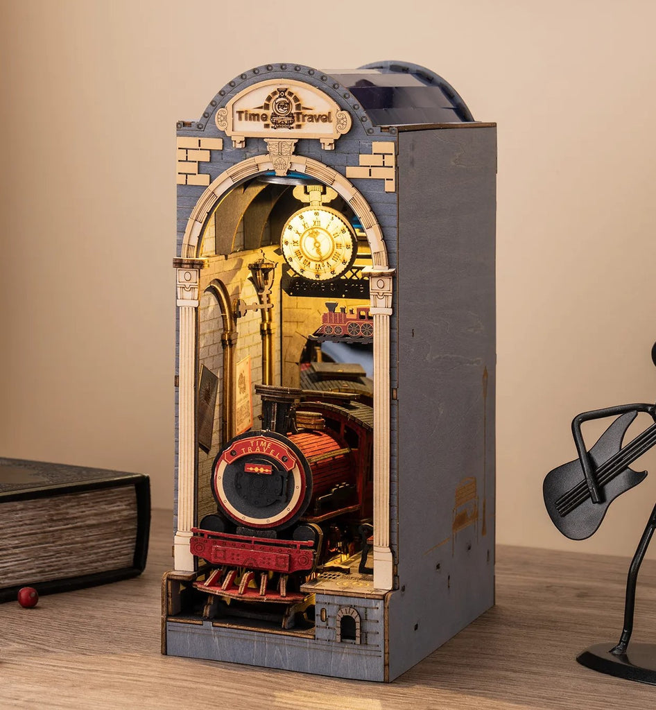 Magic House Book Nook 3D