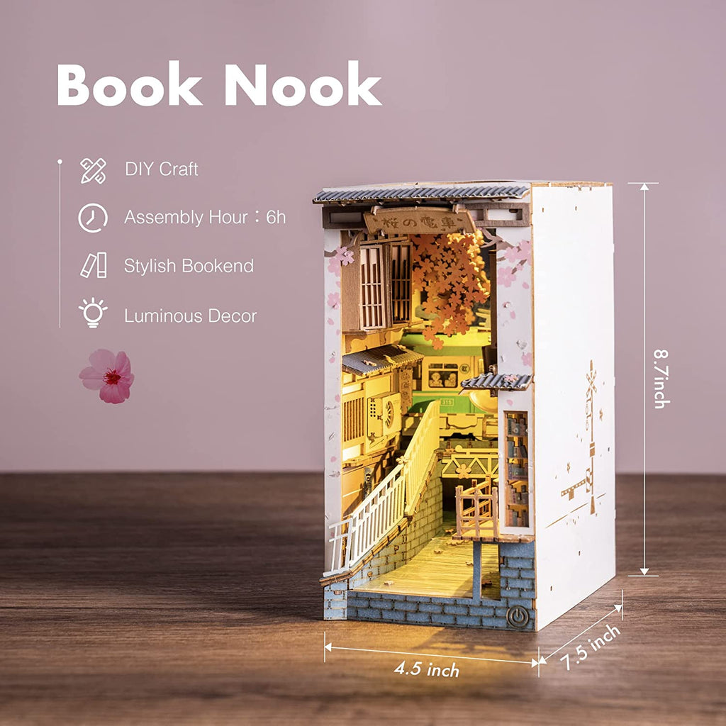 Sakura Densya Book Nook 3D