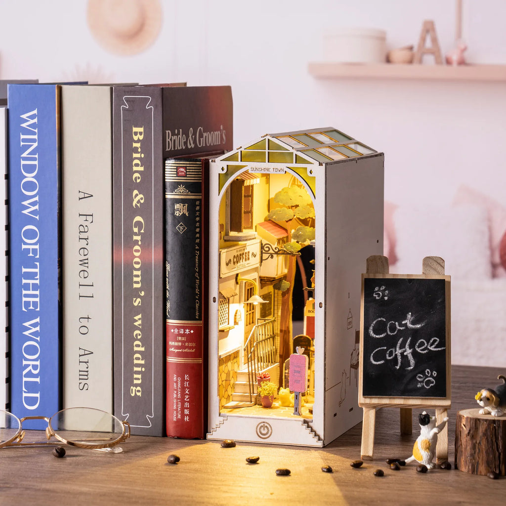 Sunshine Town Book Nook 3D