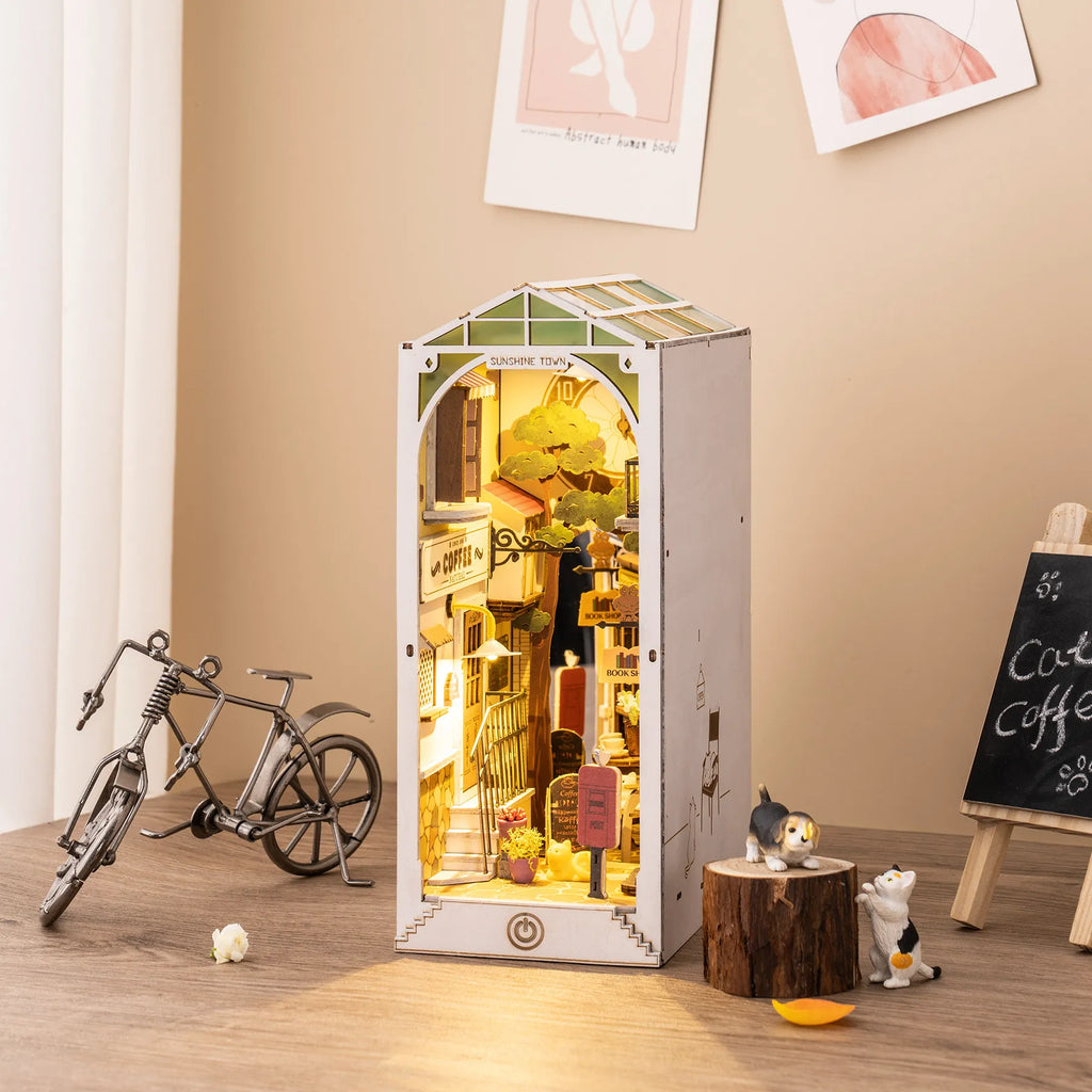 Sakura Densya Book Nook 3D